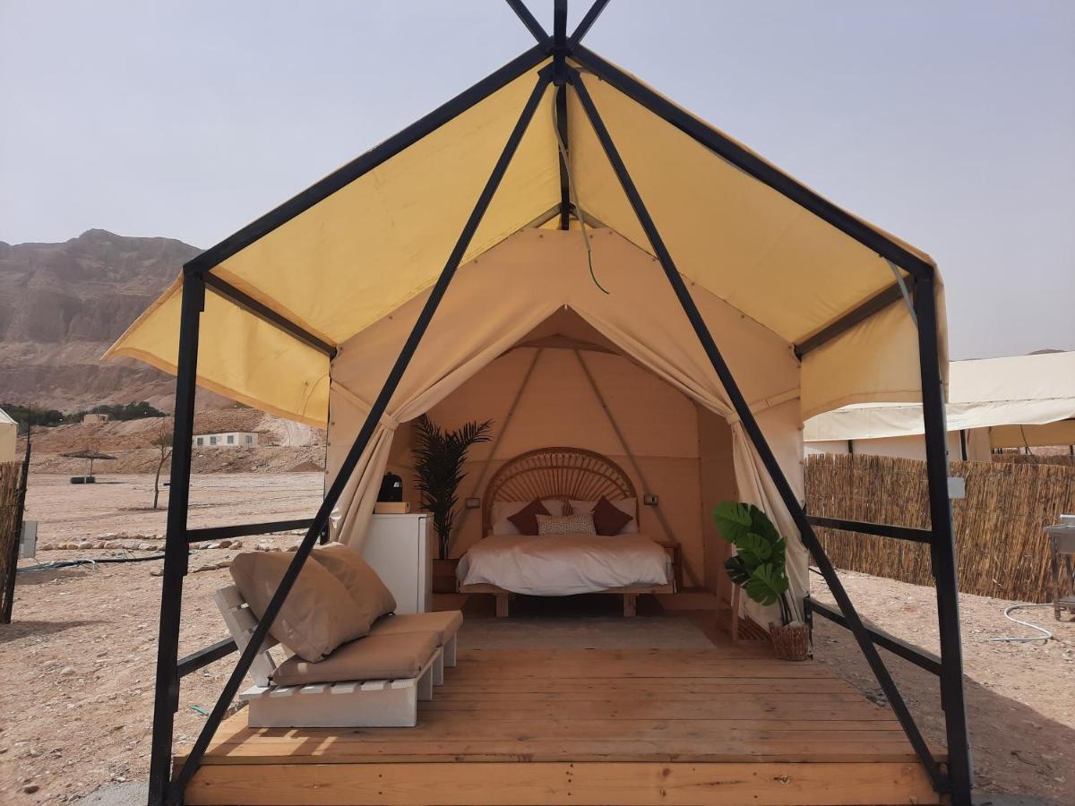 ホテル Tranquilo - Dead Sea Glamping Metzoke Dragot エクステリア 写真