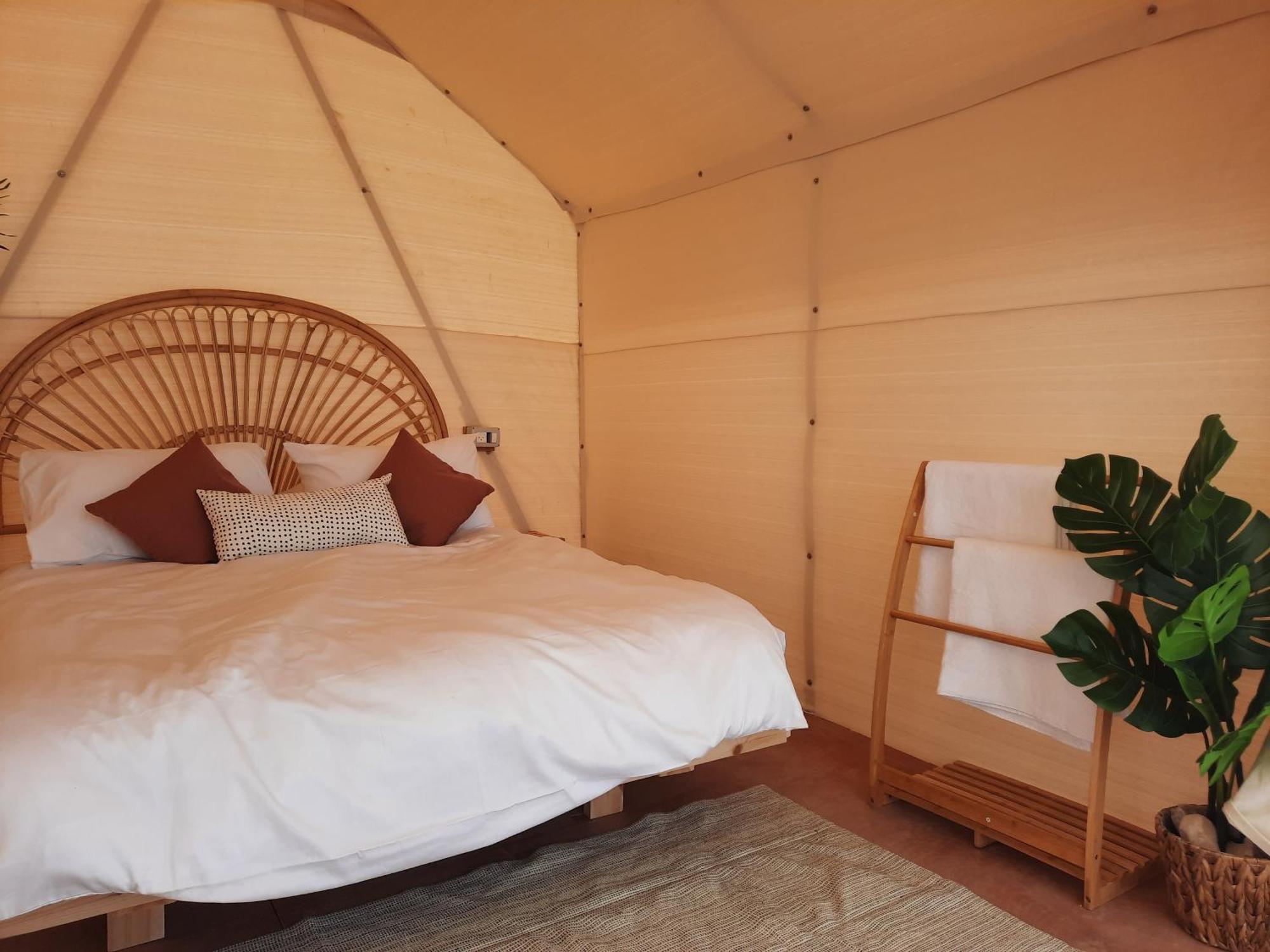 ホテル Tranquilo - Dead Sea Glamping Metzoke Dragot エクステリア 写真