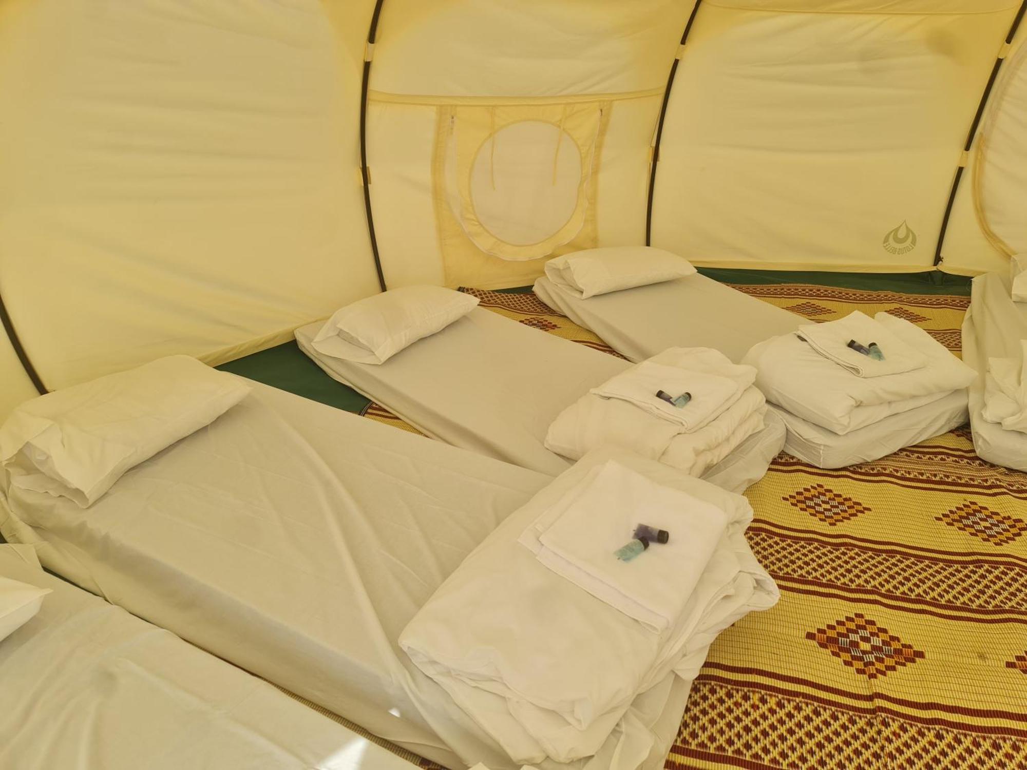 ホテル Tranquilo - Dead Sea Glamping Metzoke Dragot エクステリア 写真
